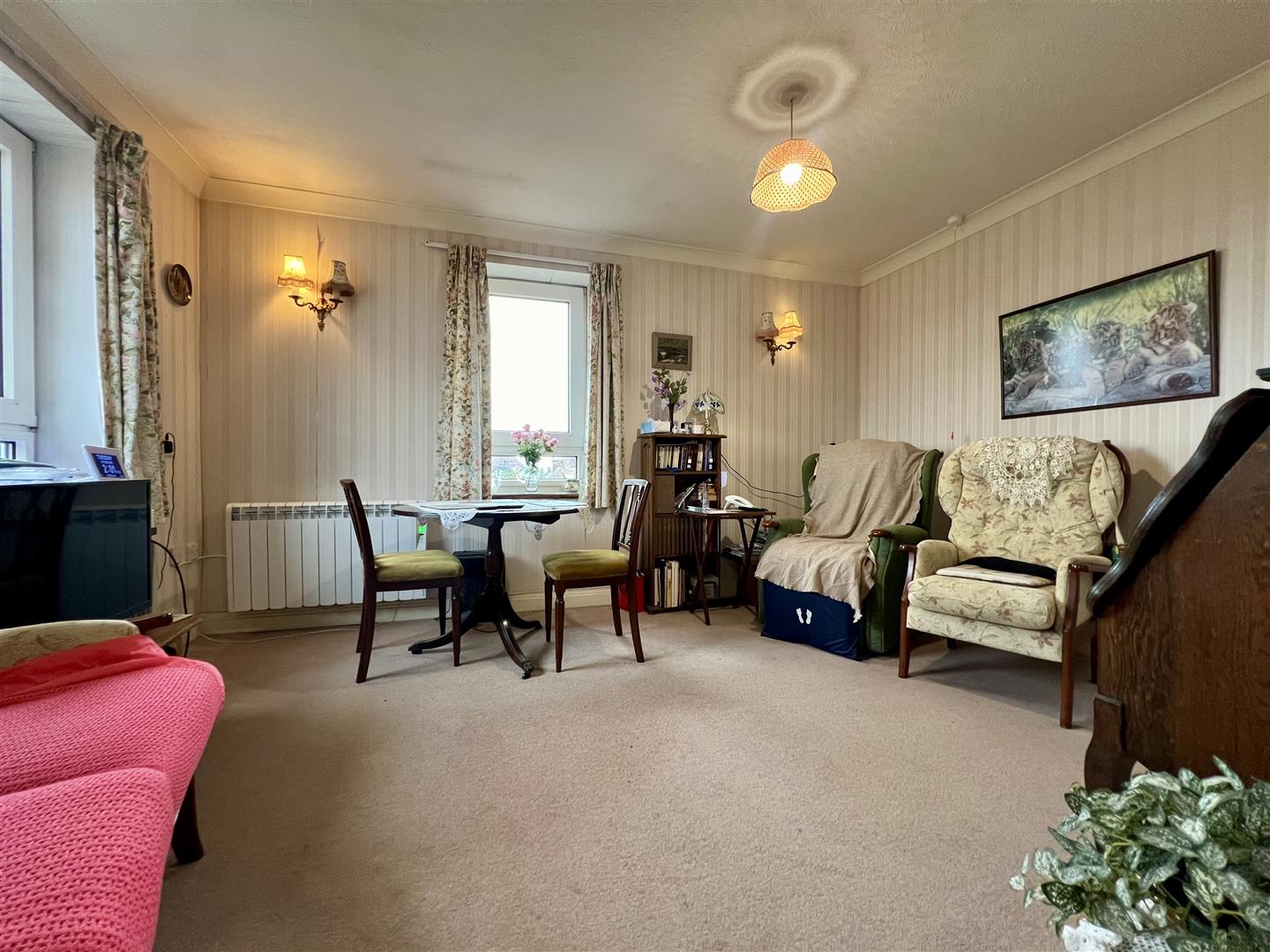 1 Bedroom Other, Terminus Road, BexhillOnSea TN39 3LL Oakfield Estate Agents